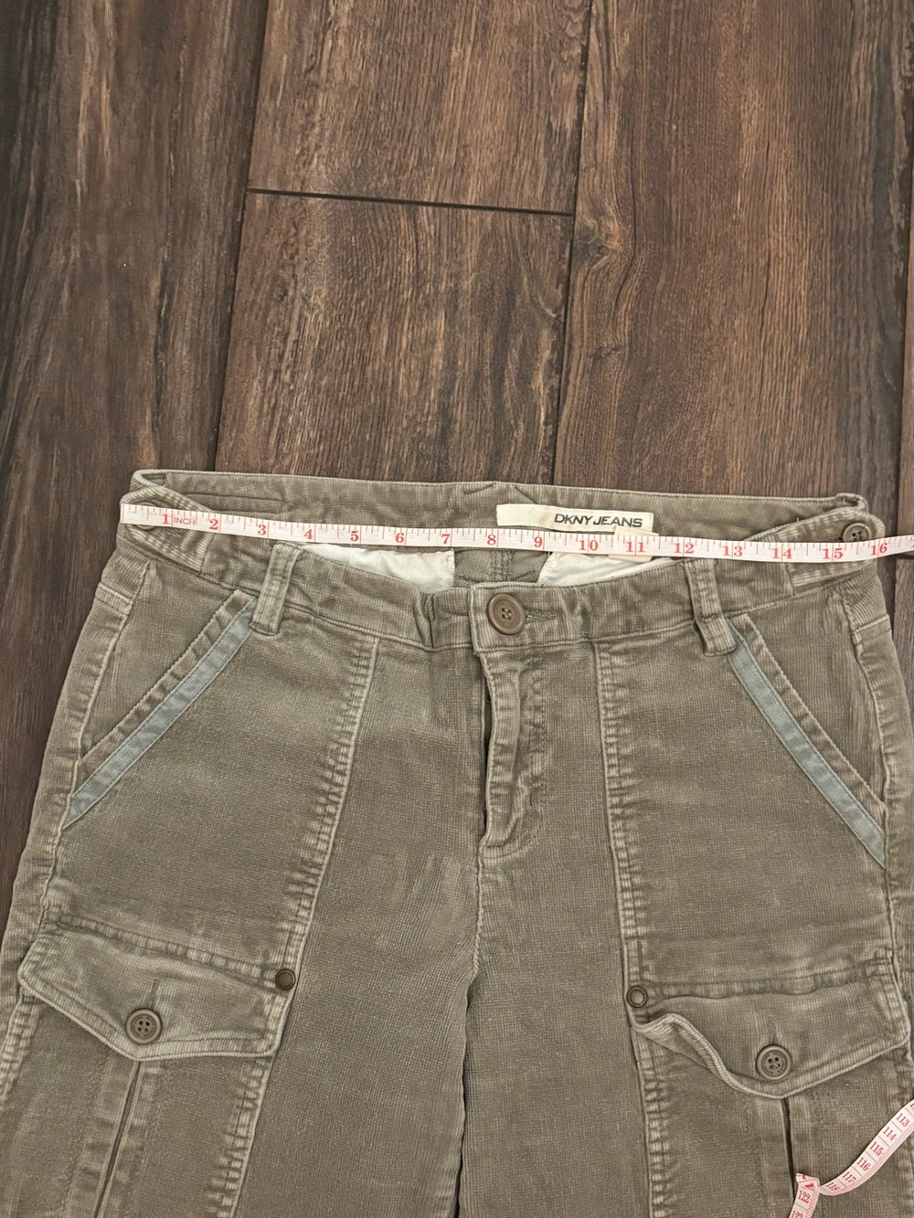 DKNY green khaki corduroy cargo pants - Picture 3 of 6